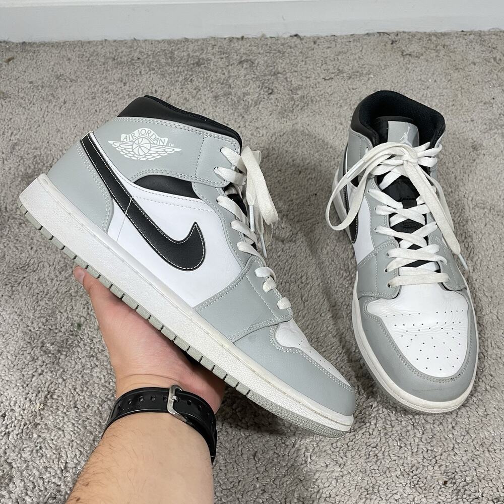 Air Jordan 1 Mid ‘Light Smoke Grey’ Mens Size 10.5 Sneakers 554724-078